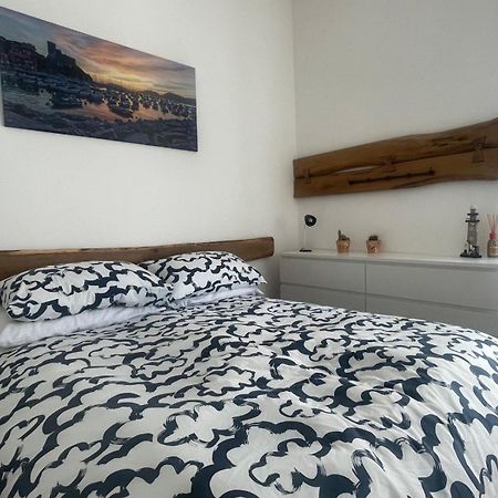 Orizzonte - 5 Terre, Via Fratelli Rosselli 11, Centro Storico-Stazione Centrale Con 2 Camere Da Letto Специя Экстерьер фото