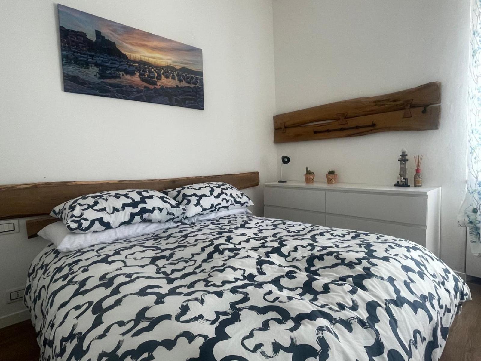 Orizzonte - 5 Terre, Via Fratelli Rosselli 11, Centro Storico-Stazione Centrale Con 2 Camere Da Letto Специя Экстерьер фото